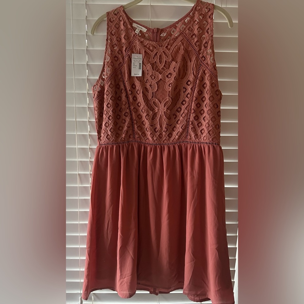 Lace dress